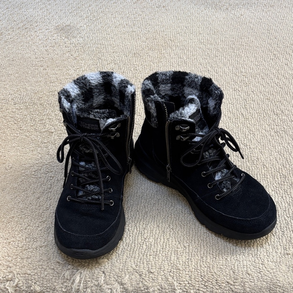 Skechers Black Faux Fur Lined Lace-Up Ankle Boots
